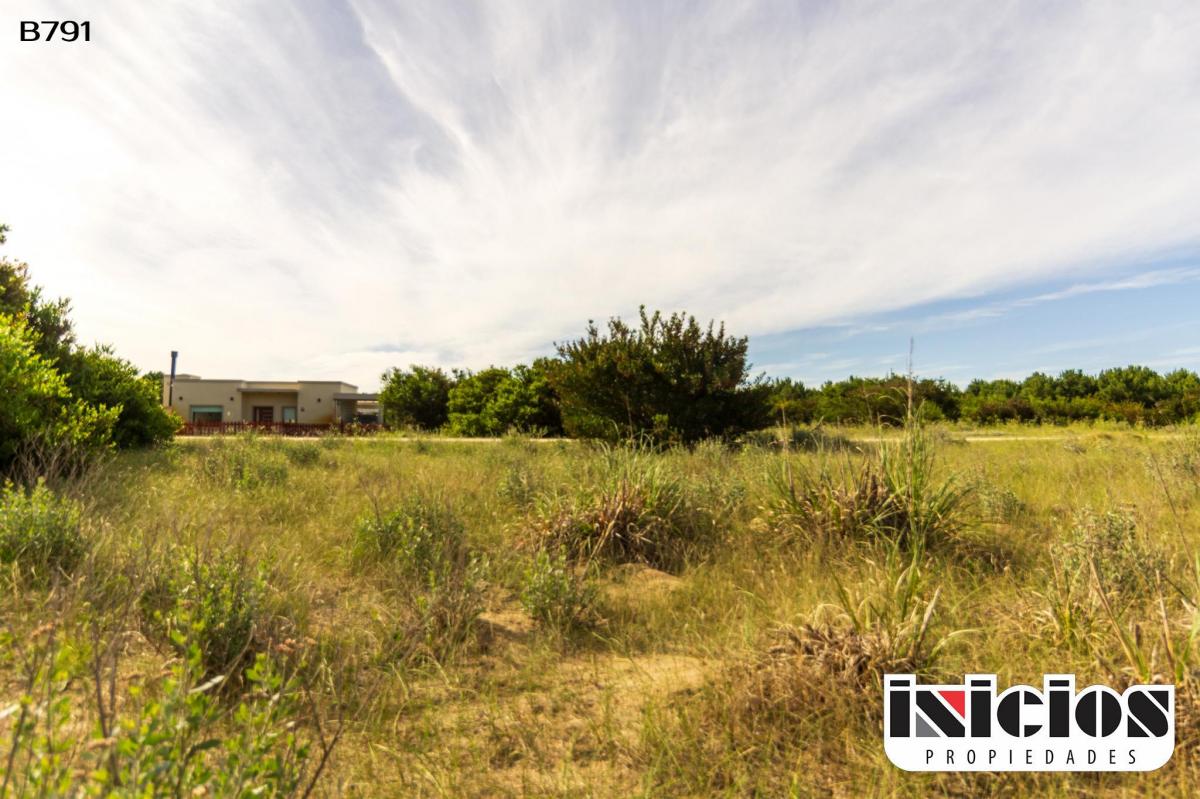 Lote en Barrio Cerrado Punta Medanos - B791