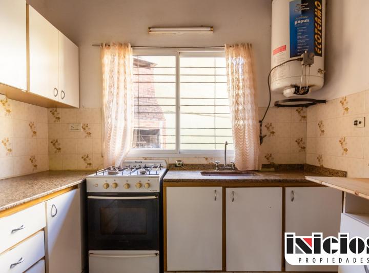 Chalet: Diagonal Favaloro N° 325 e/ Carreras y Lebensohn - El Silvio - C957 4