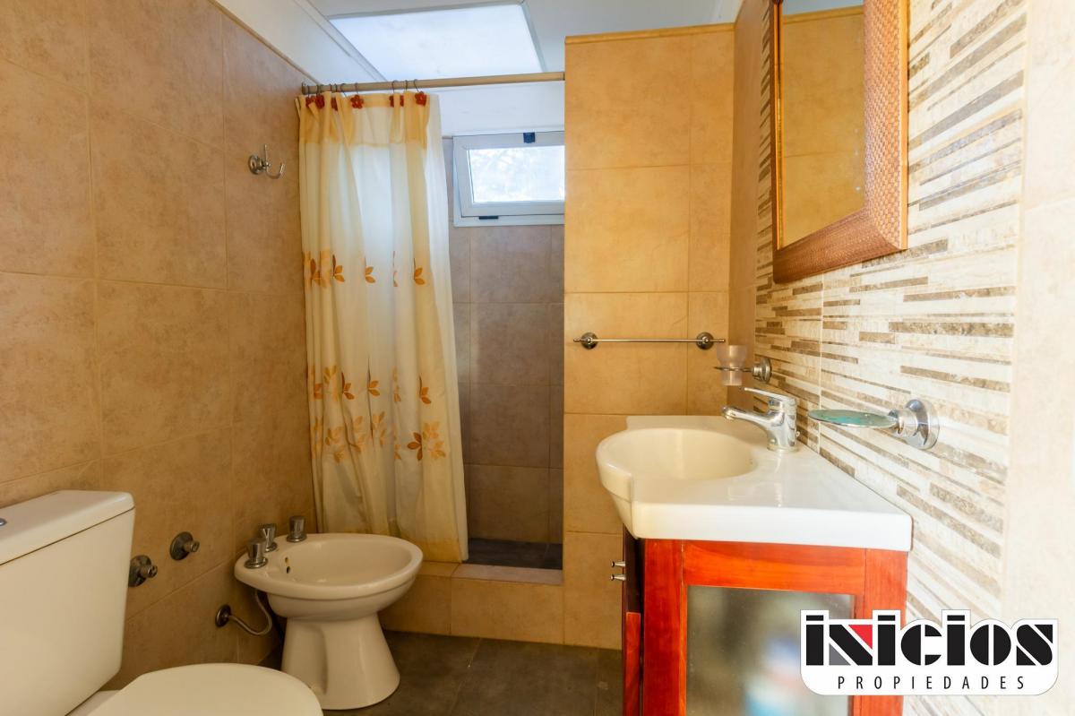 Chalet: Paso Nº 385 E/ Quinteros y Carreras - Nueva Atlántis - C933 2