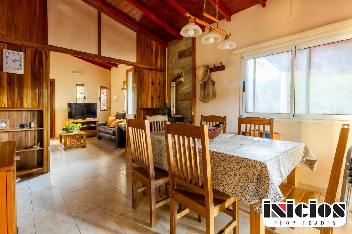 Chalet: Paso Nº 385 E/ Quinteros y Carreras - Nueva Atlántis - C933 3