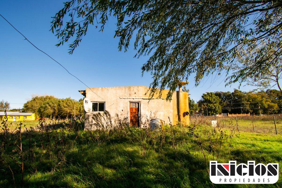 Casa en Amplio Lote - C1059