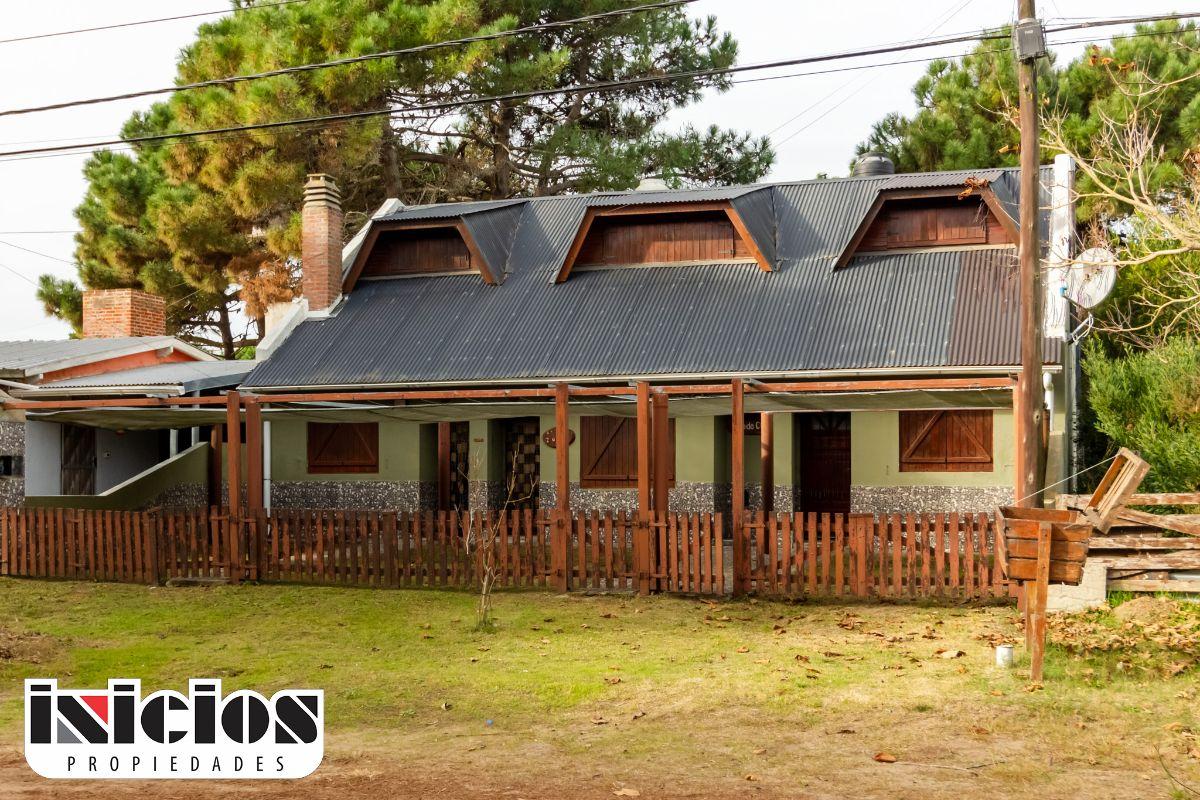 Hermoso Complejo de 3 Dúplex en Block - C1112