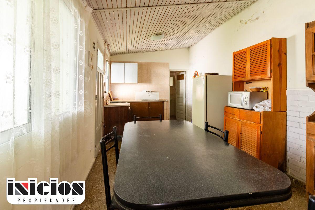 Foto de Hermosa Casa en Barrio Tranquilo - C1123, imagen 2
