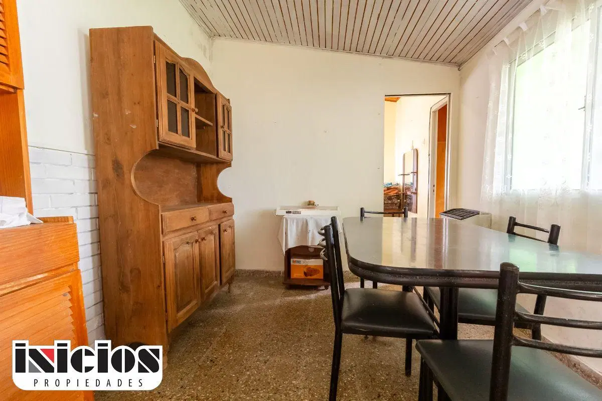 Hermosa Casa en Barrio Tranquilo - C1123 5