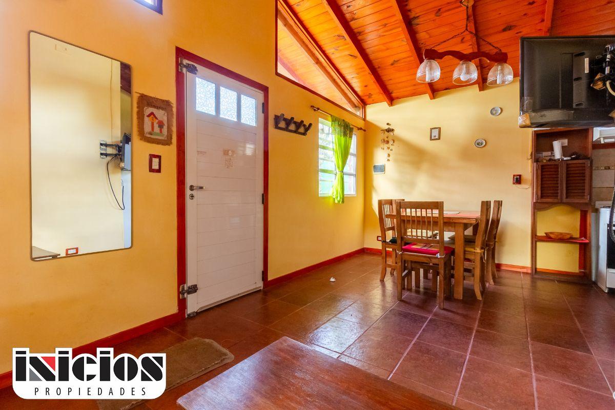 Foto de Hermoso Complejo de 4 Cabañas - C1120, imagen 5
