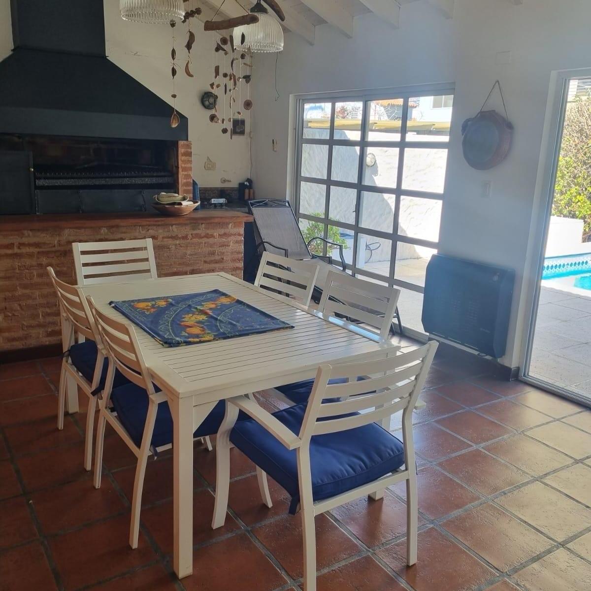 Casa de 6 Ambientes con Piscina 3