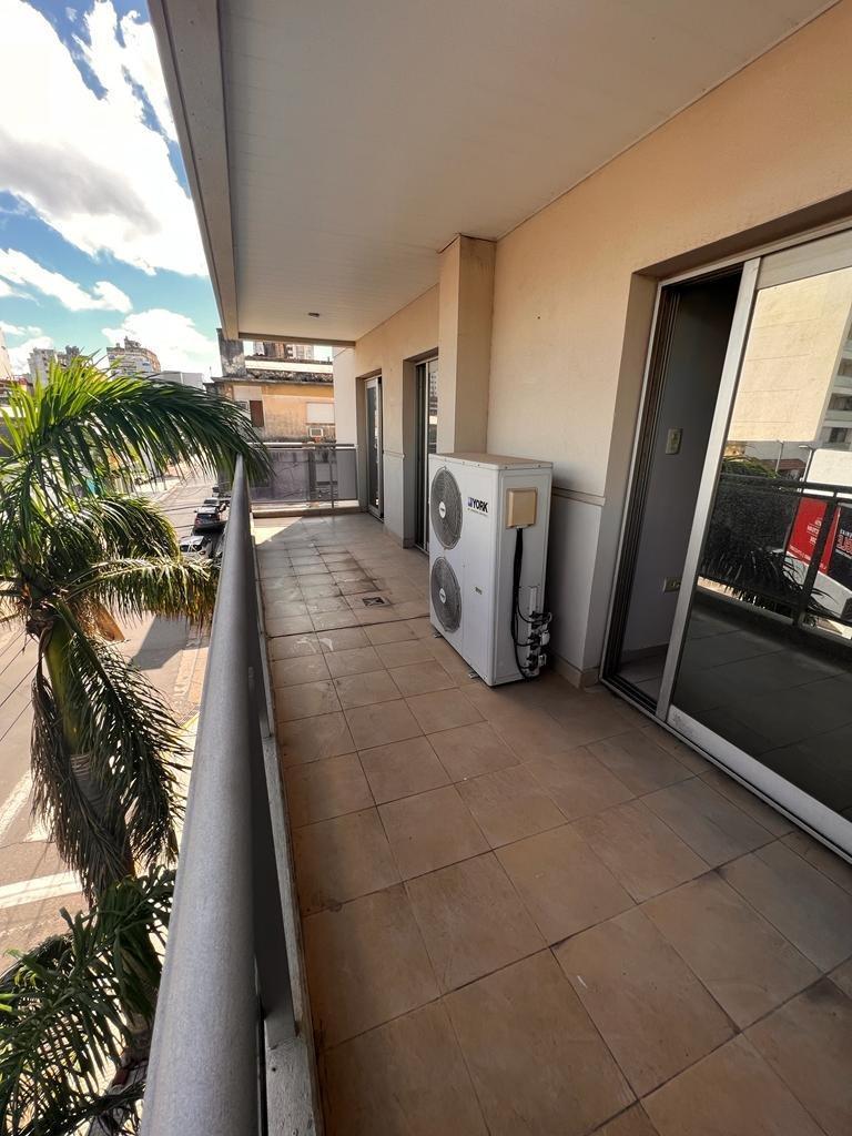 ¡Excelente Ubicación! Edif. Imperial III Calle; Jujuy Esq. Junin. ● 2 Dorm. 3
