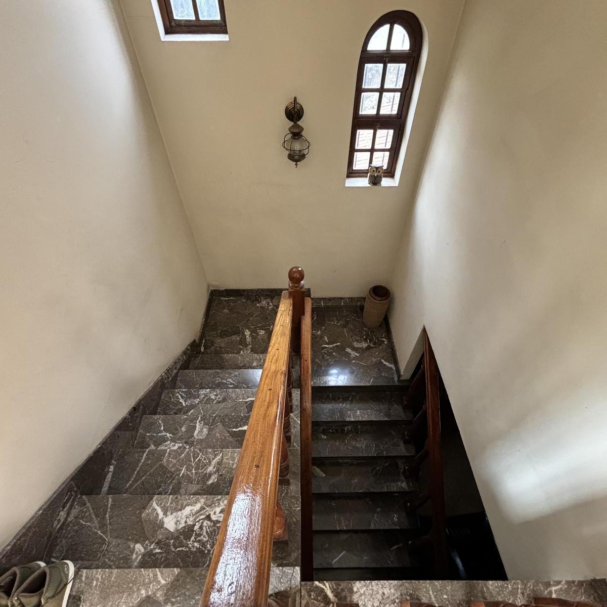 Casa en Merlo Sur, 5 Ambiente, Quincho, Pileta 4