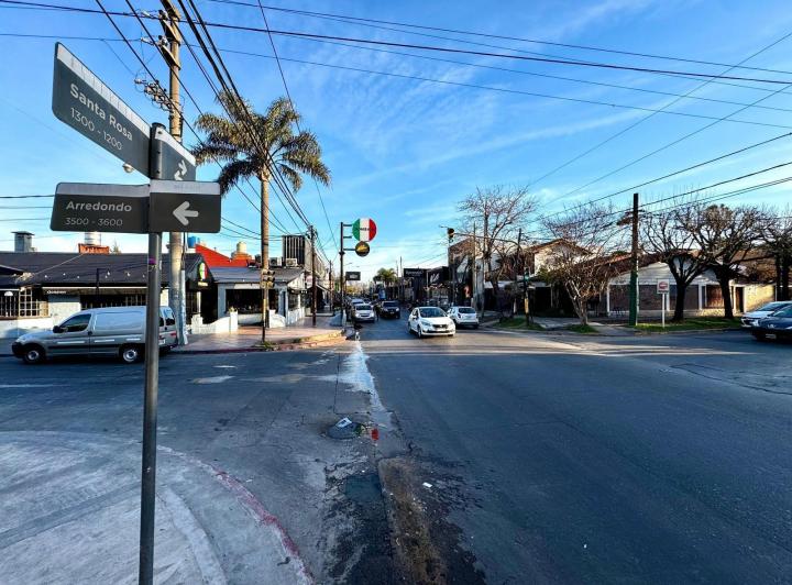 Local Comercial en Alquiler – Castelar Centro, Santa Rosa