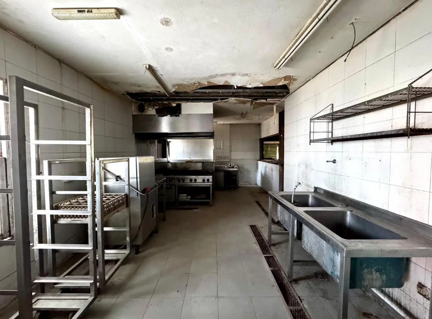 Local Comercial en Alquiler – Castelar Centro, Santa Rosa 3