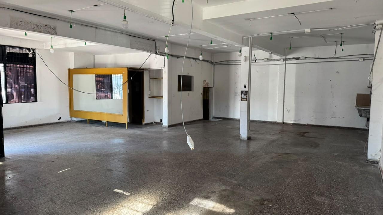 Foto de Local esquina alem y av. calle real, imagen 1