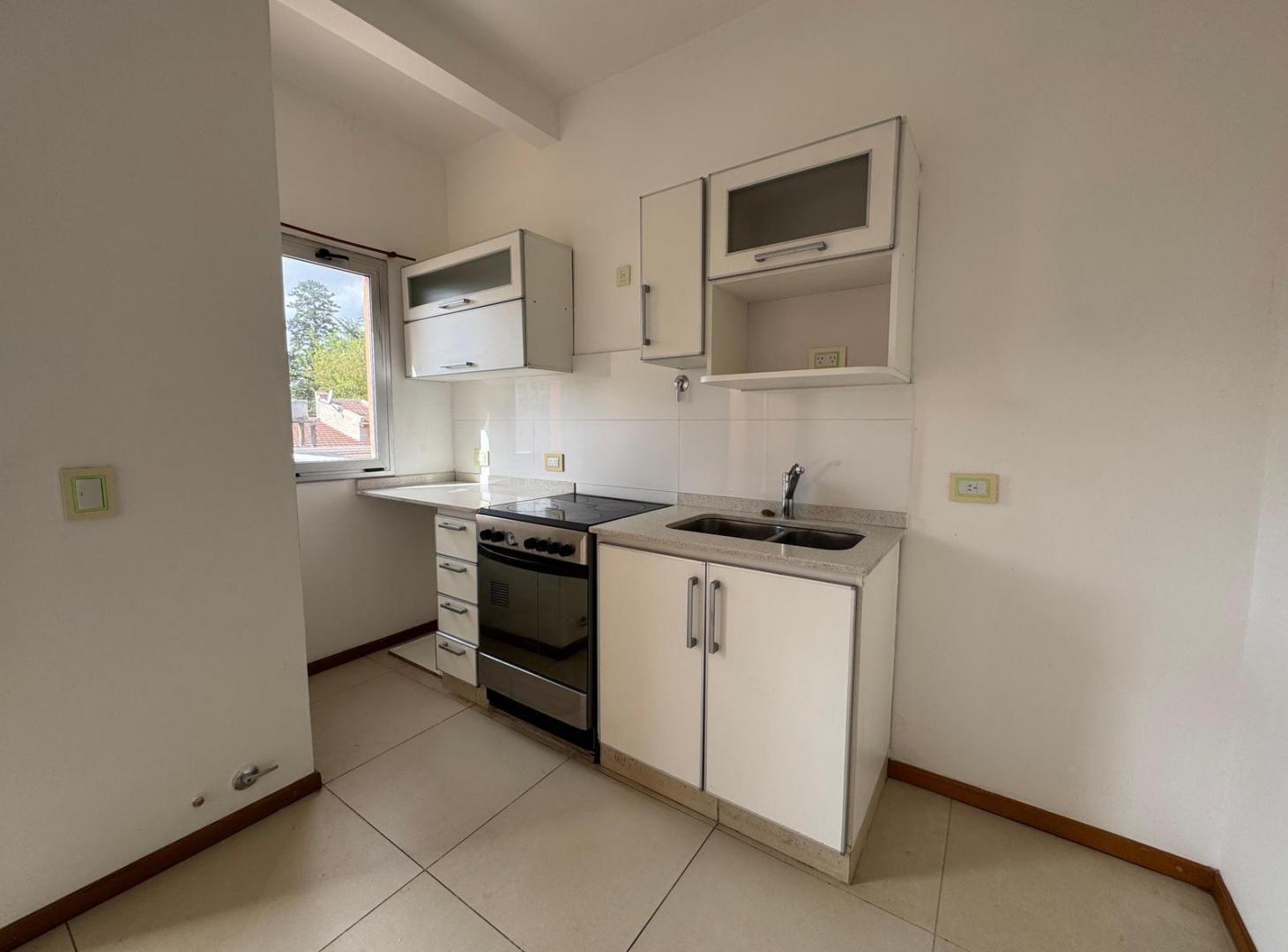 Foto de Departamento en Pueyrredon al 100 Merlo centro, imagen 3