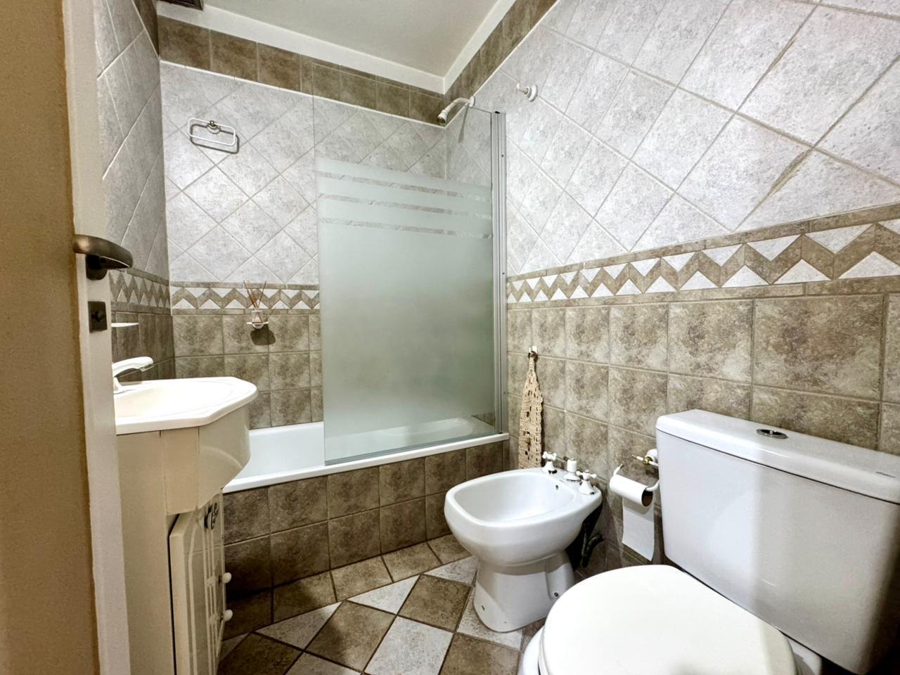 Foto de Casa en venta - ituzaingo - cuatro ambientes, imagen 4