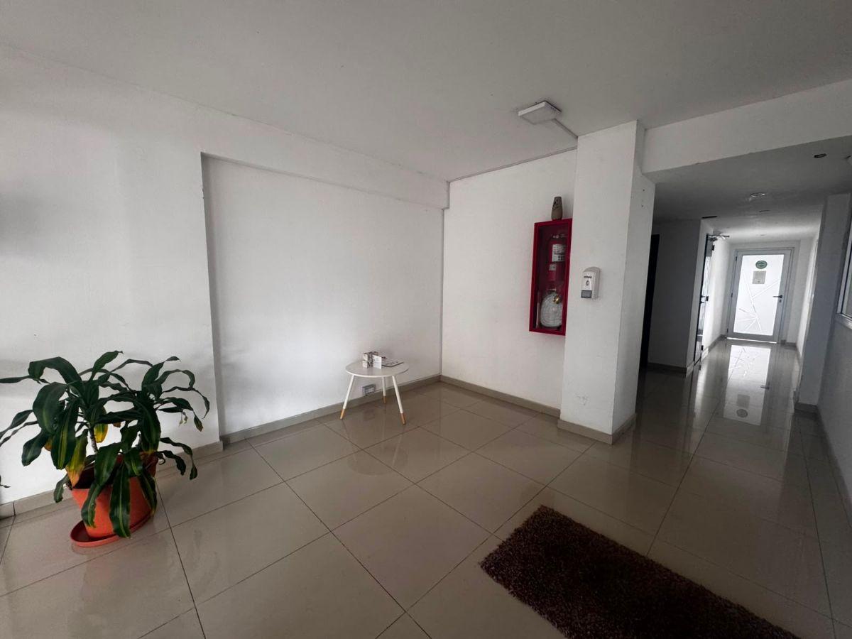 Foto de DEPARTAMENTO UN DORMITORIO 18 y 57, imagen 2