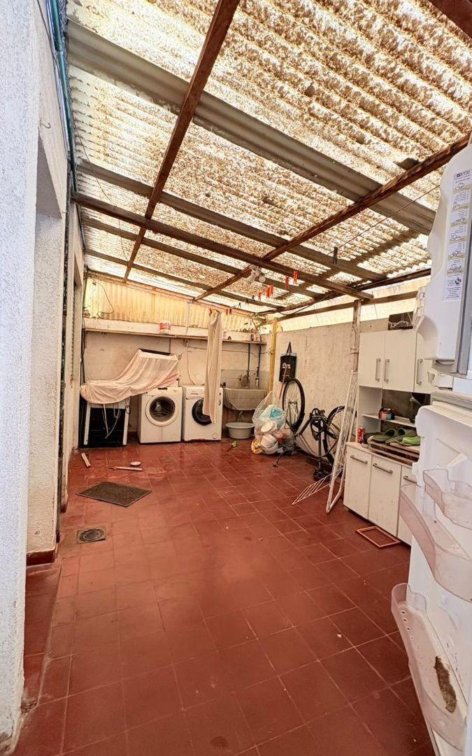 Foto de PH EN VENTA LOS HORNOS 3 DORMITORIOS Y COCHERA 67 139 y 140, imagen 2