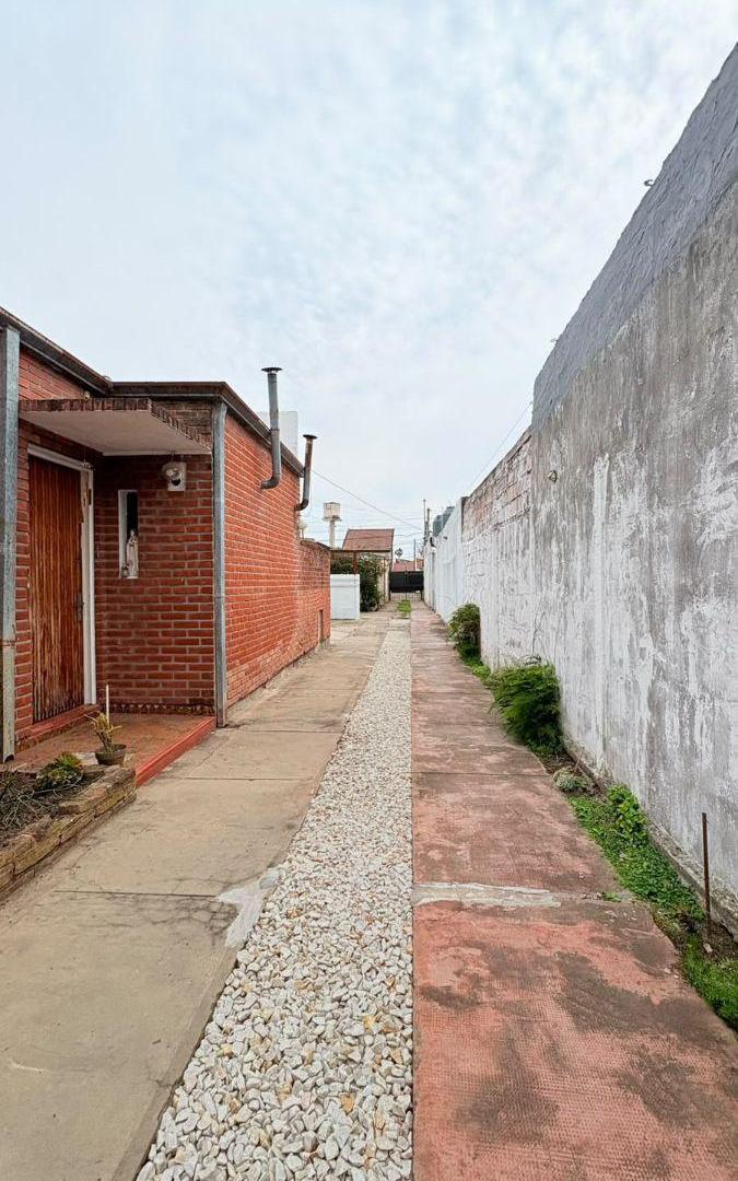 Foto de PH EN VENTA LOS HORNOS 3 DORMITORIOS Y COCHERA 67 139 y 140, imagen 5