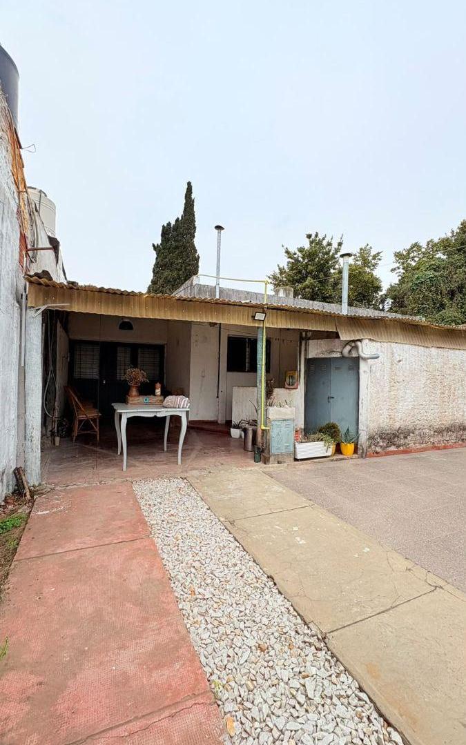 Foto de PH EN VENTA LOS HORNOS 3 DORMITORIOS Y COCHERA 67 139 y 140, imagen 1