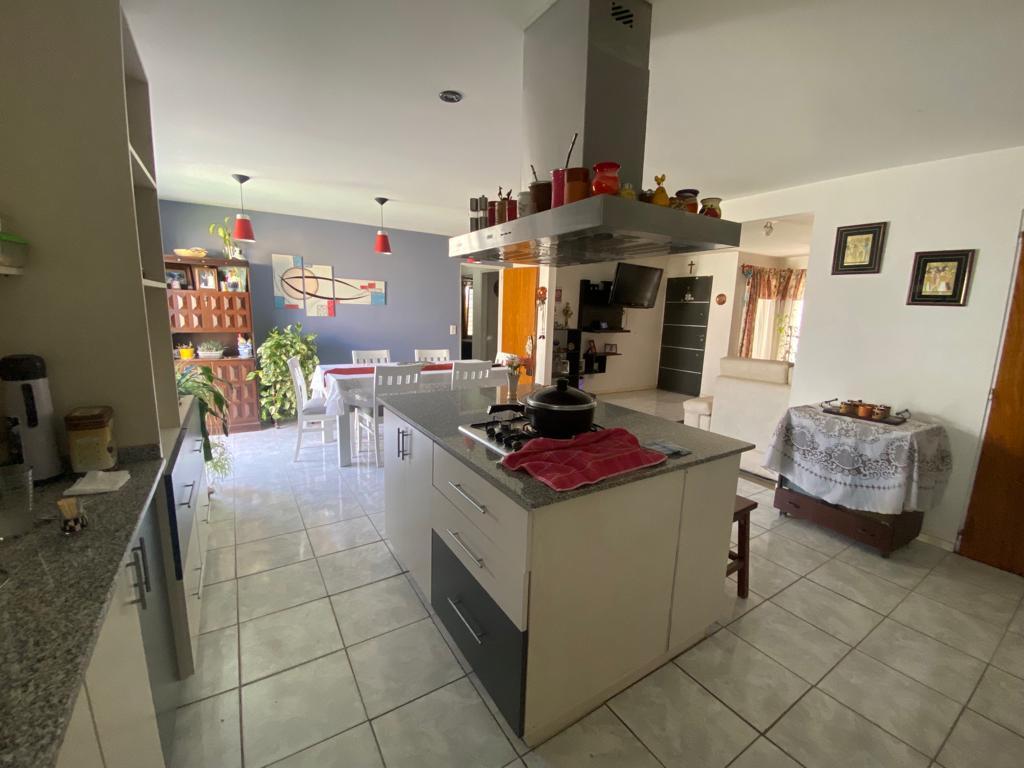 Venta Casa 3 Dorm. - Fernández Oro - Barrio Piedras Blancas 1