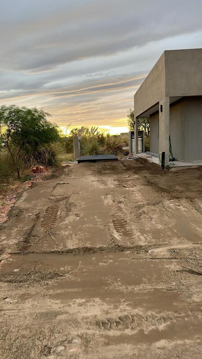 Venta Casa a Estrenar Villa Tenis Club Marimenuco 4