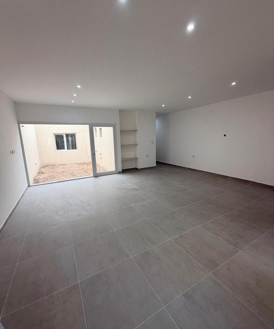 VENTA CASA DOS DORMITORIOS BARRIO LOS PLATANOS CIPOLLETTI