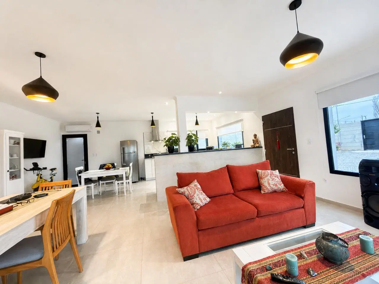 Venta Moderna Casa en Los Álamos 2