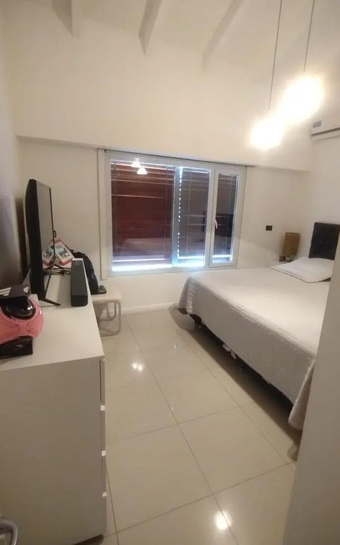 se vende casa de 3 dormitorios en b° jardines del rey 4