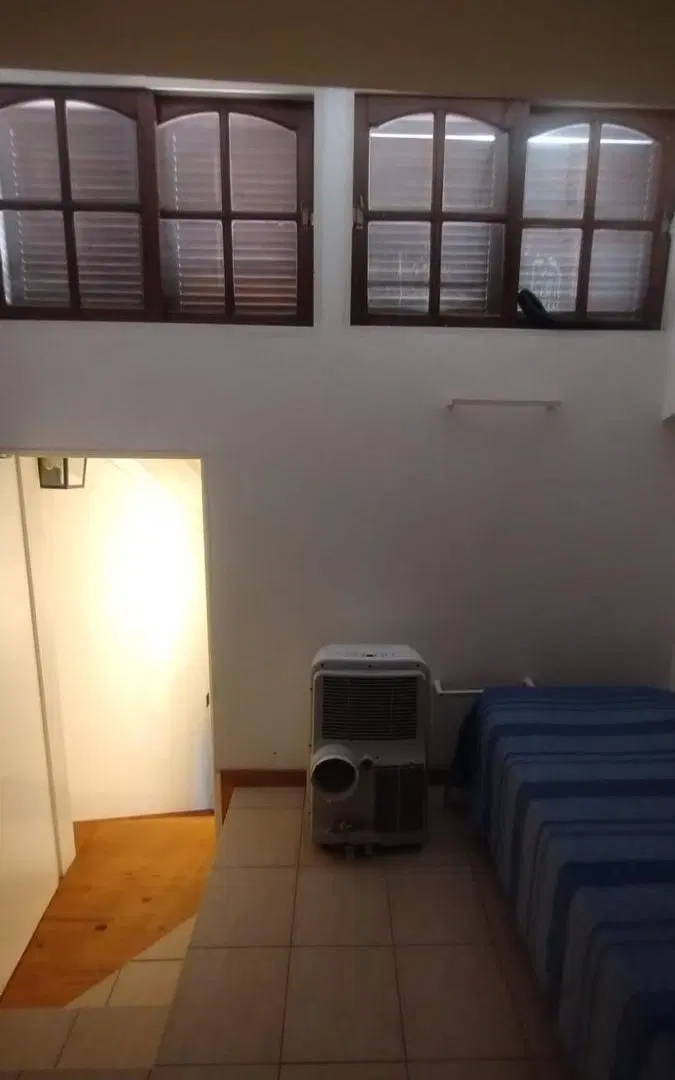 se vende casa de 3 dormitorios en b° jardines del rey 2