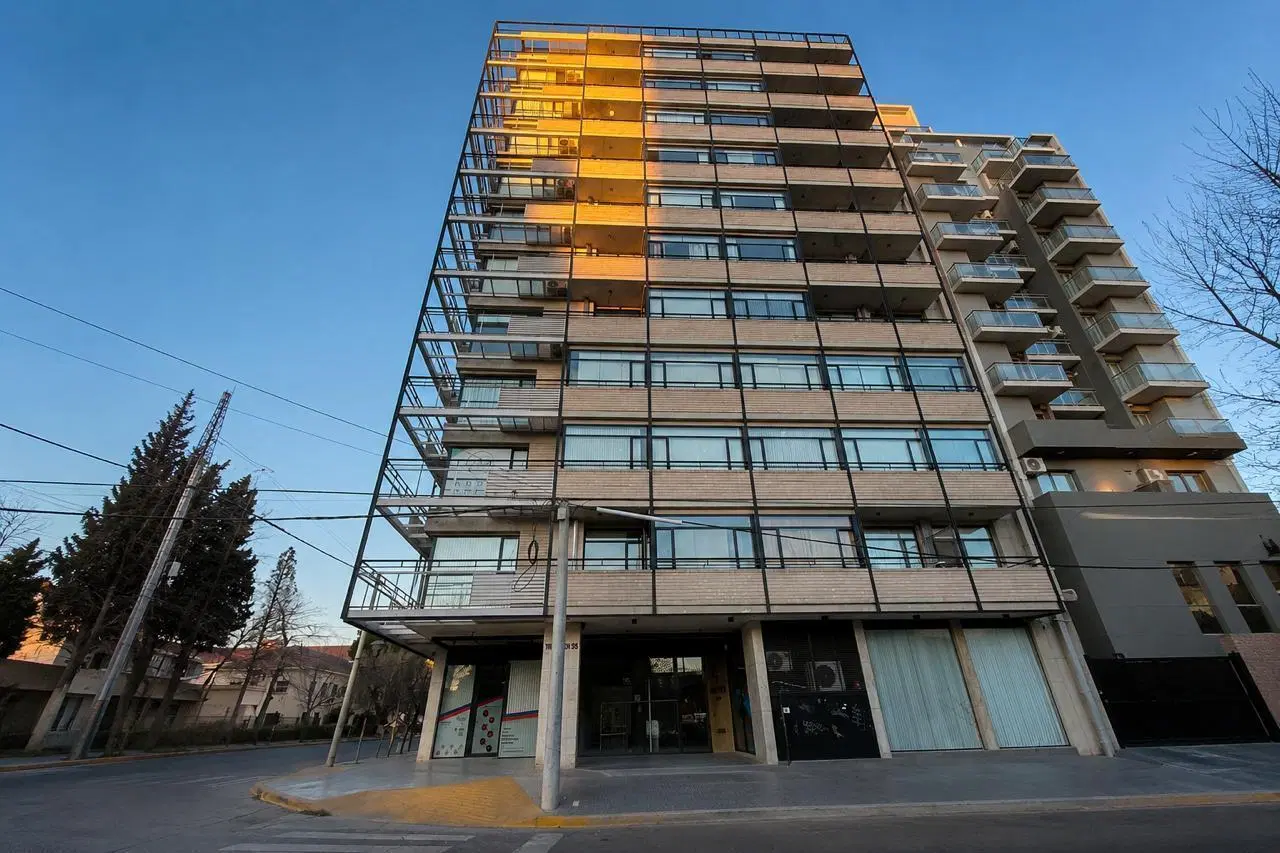 Venta Depto Amoblado 1 dormitorio , Sargento Cabral e Yrigoyen 5