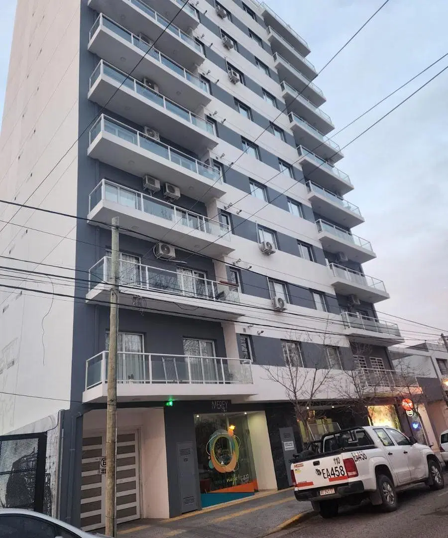 Alquiler Departamento 1 dormitorio Belgrano al 600 , Neuquen 1