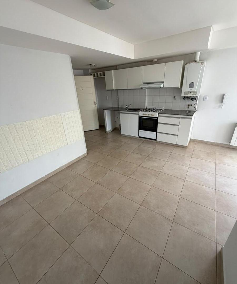 Foto de VENTA DEPARTAMENTO 1 DORMITORIO - CENTRO de NEUQUEN, imagen 5