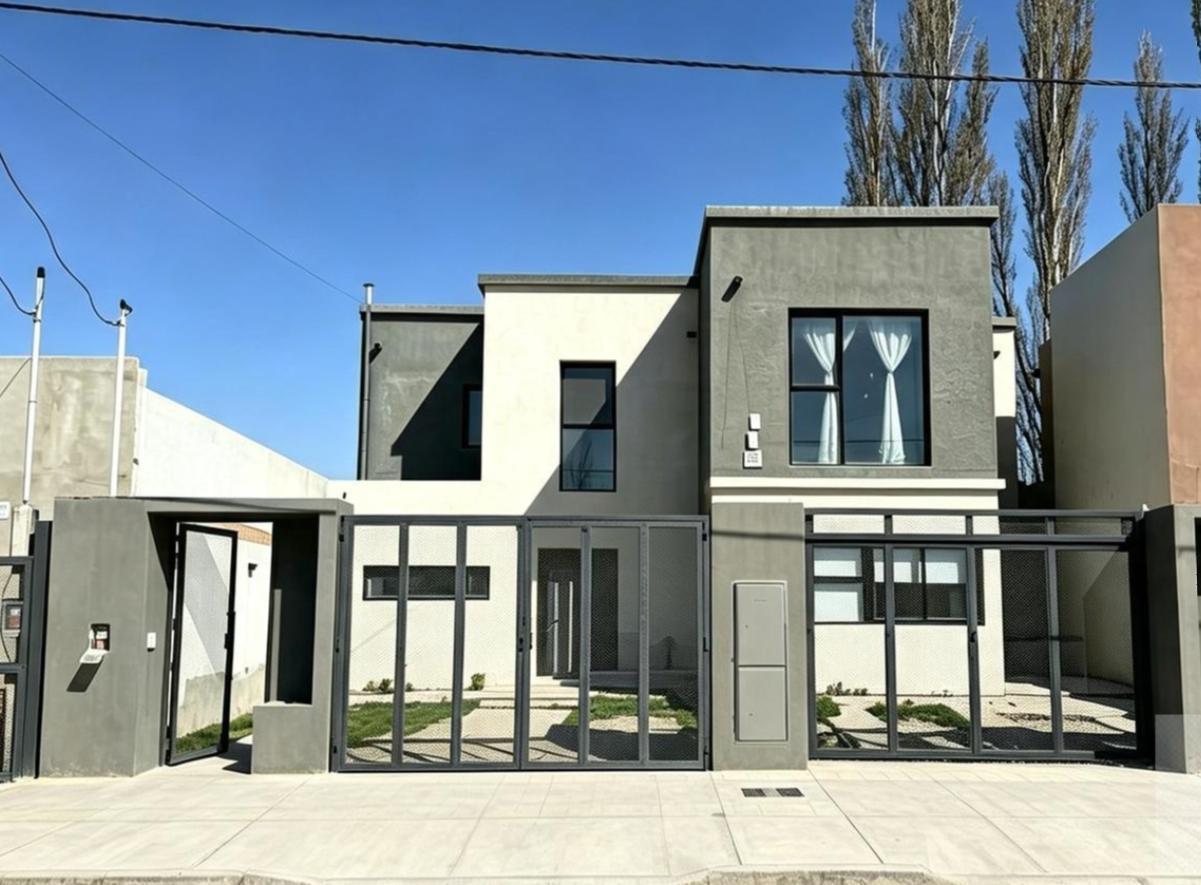 Foto de Venta Duplex 3 Dormitorios con pileta en Tierra Mansa, imagen 4