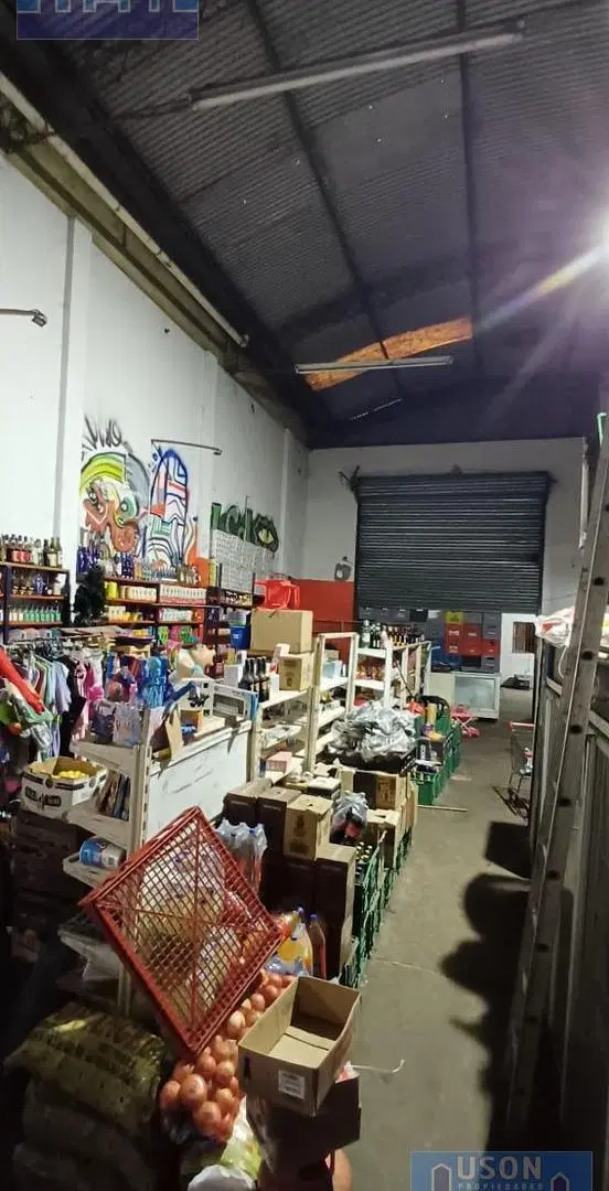 VENTA GALPON + DEPARTAMENTO + LOCAL en LONGCHAMPS 1