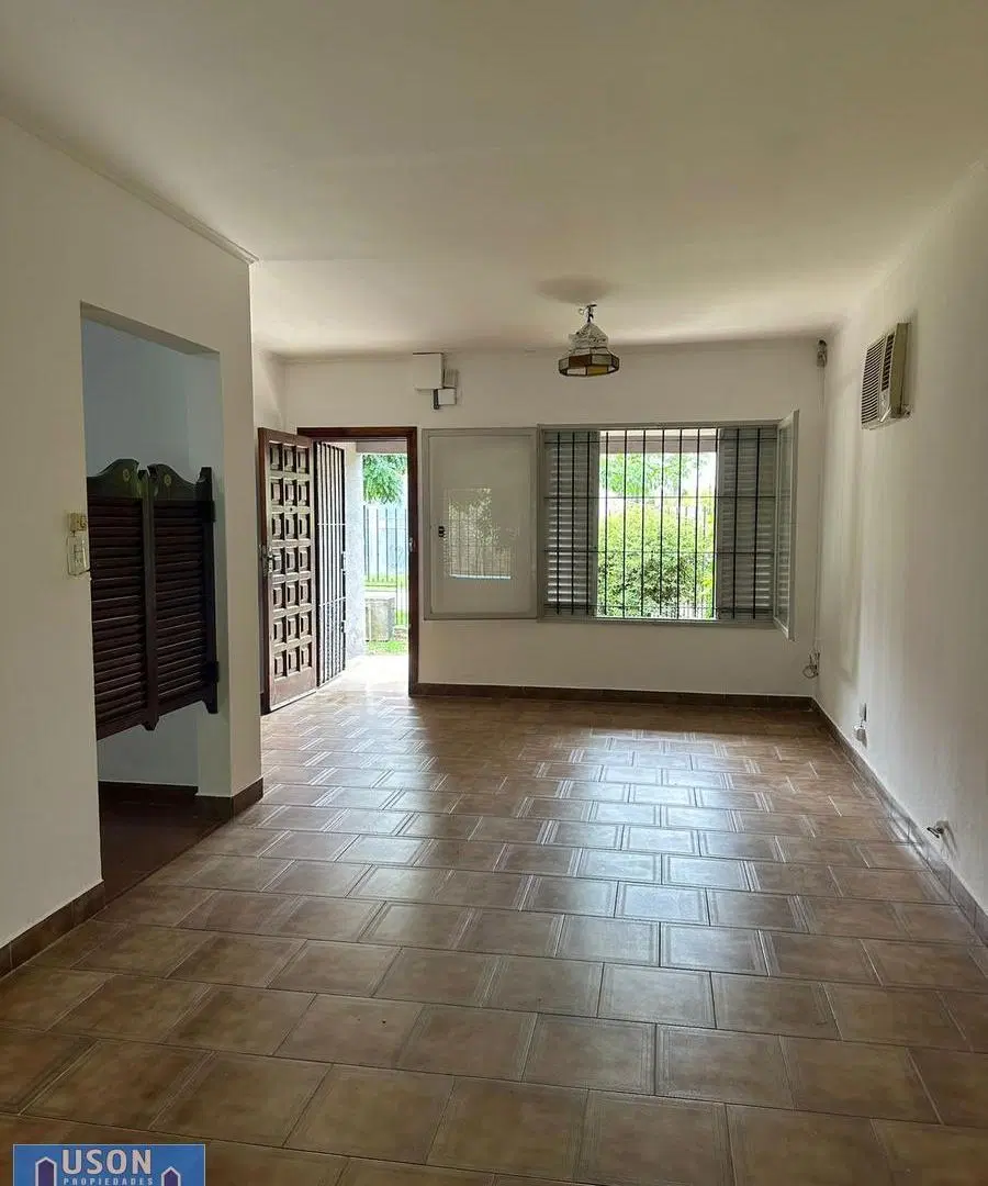 VENTA CASA 4 AMBIENTES 2