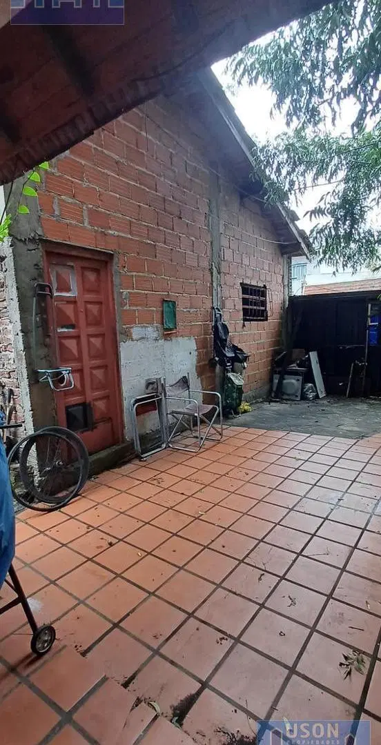 VENTA DE CASA EN TEMPERLEY 3
