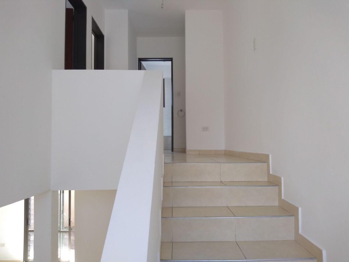 ALQUILER DUPLEX DE 2 DORMITORIOS Y COCHERA VILLA ALLENDE