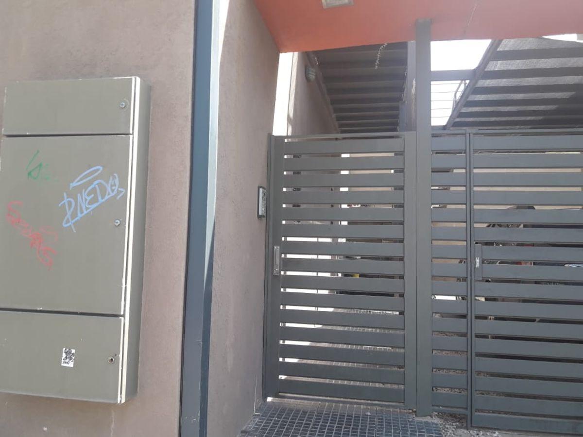 Foto de ALQUILER MONOAMBIENTE EN PLANTA ALTA VILLA ALLENDE, imagen 1