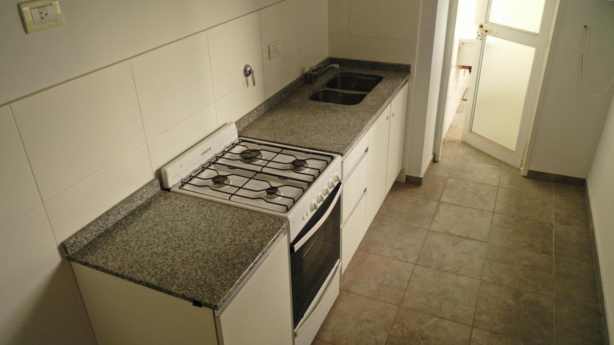 Alem 2356 Piso 9º Depto 2º 4