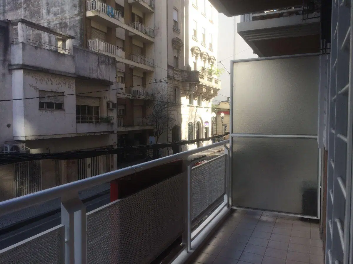 LAPRIDA 833 Piso 1º Depto 2º 3