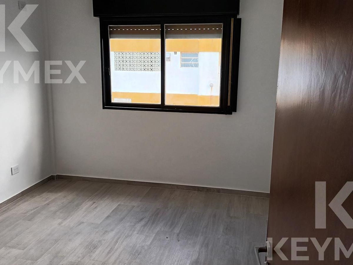 Venta de Departamento de 3 Dorm., Refaccionado a Nuevo en Villa Elisa 2