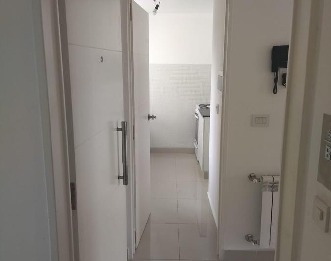 DEPARTAMENTO DE UN DORMITORIO CON COCHERA EN CENTRO DE LA PLATA - DIAGONAL 77 ENTRE 8 Y 43 3