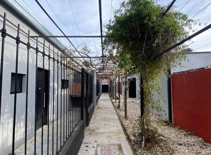 Alquiler monoambiente con cochera 22 y 65 3