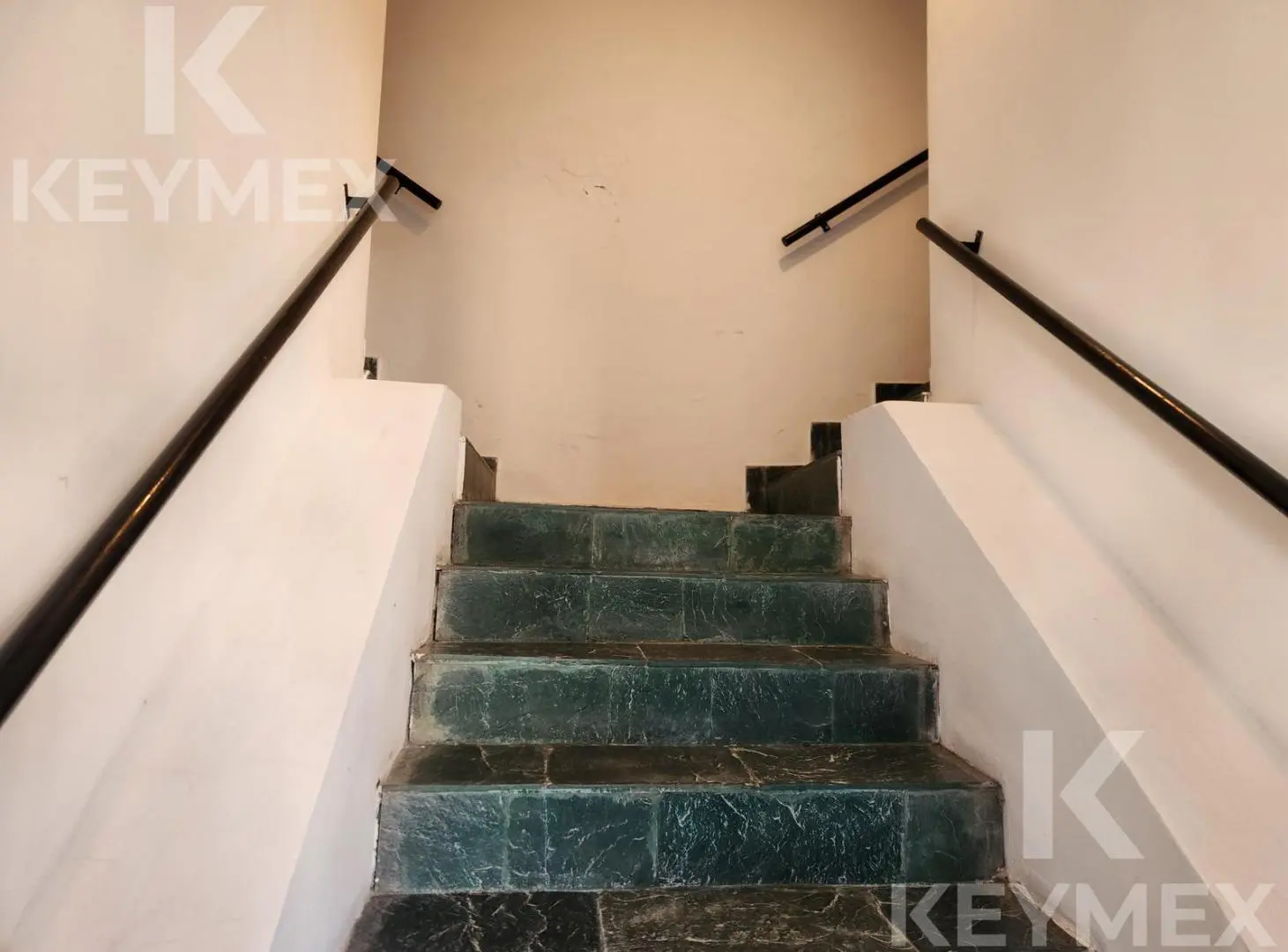 Departamento en venta 3 dormitorios y cocina separada 26 entre 32 y 33 2