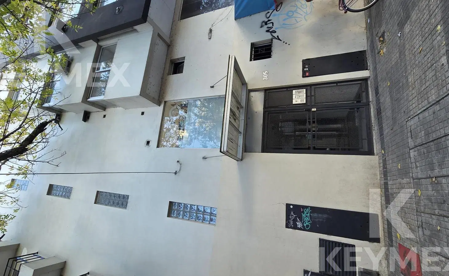 Alquiler departamento 61 e 1 y 2 La Plata, 1 dormitorio con balcón 3