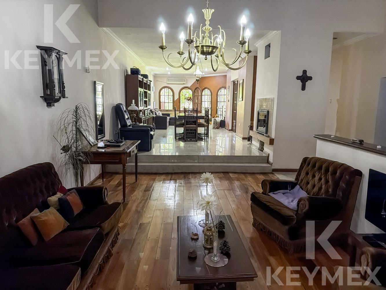 VENTA Casa en Hernandez, 3dorm. y escritorio , con amplio jardín y pileta