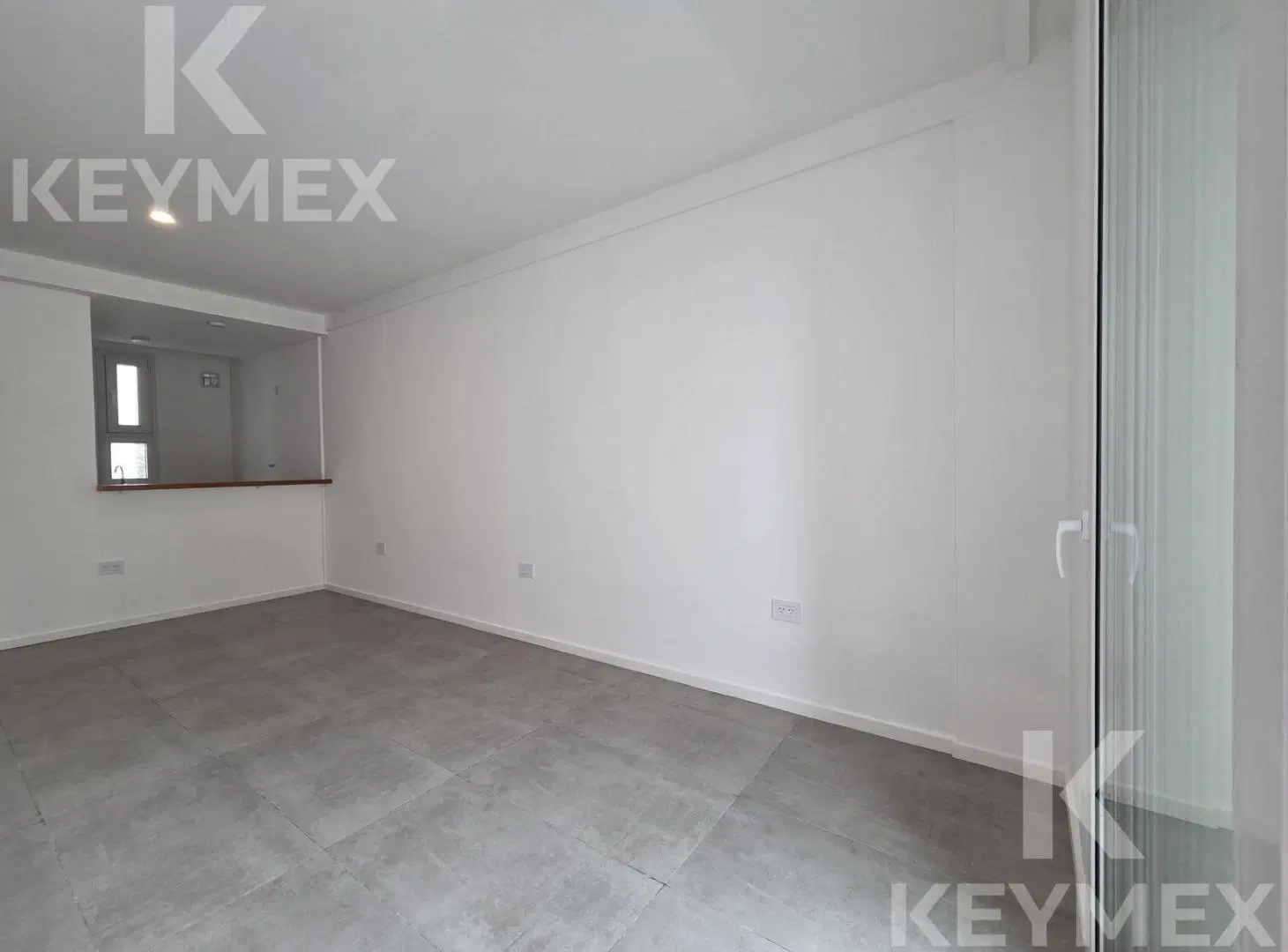 Alquiler Departamento monoambiente con balcón 5