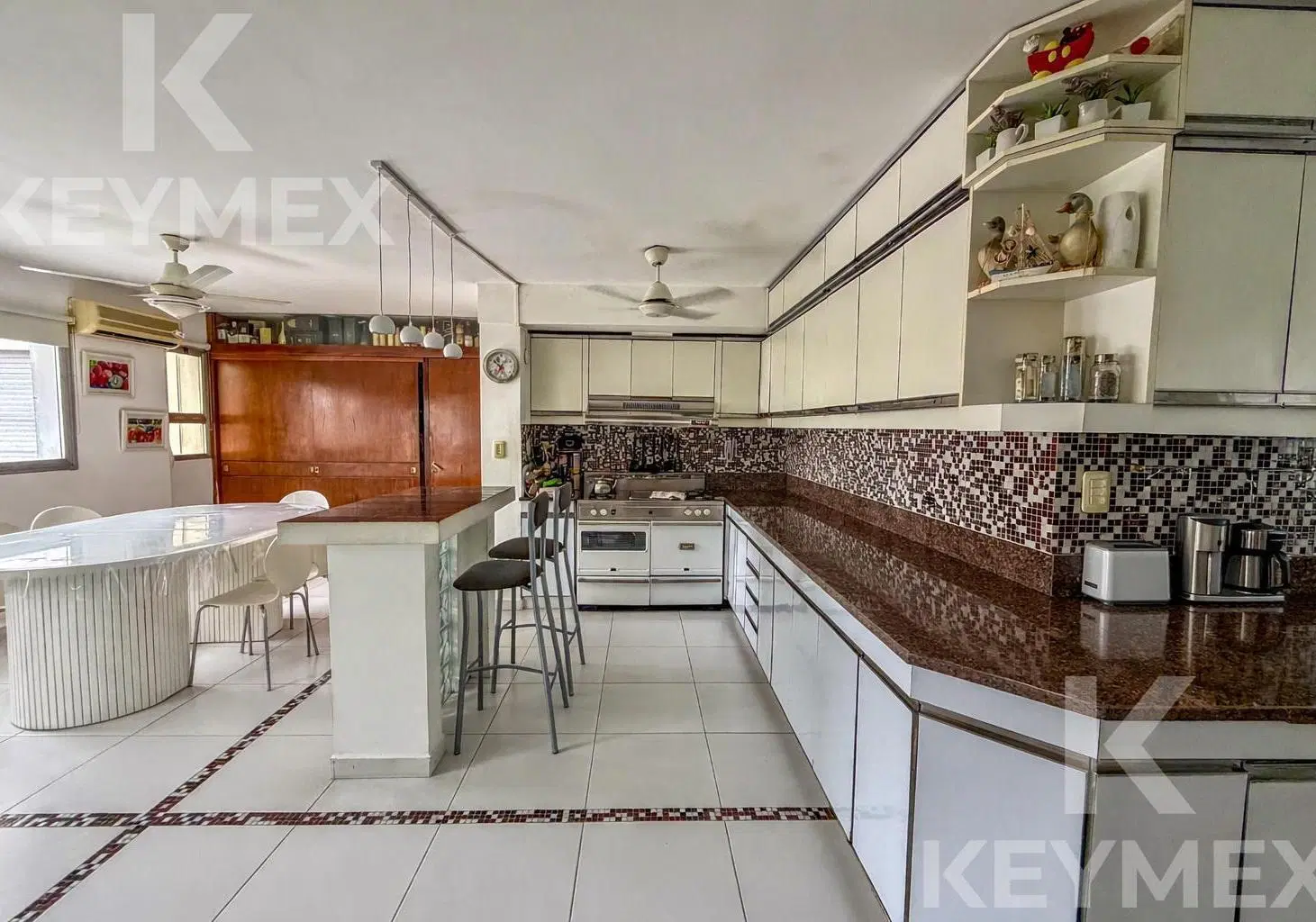 Departamento en venta 4 dormitorios La Plata de categoria 3