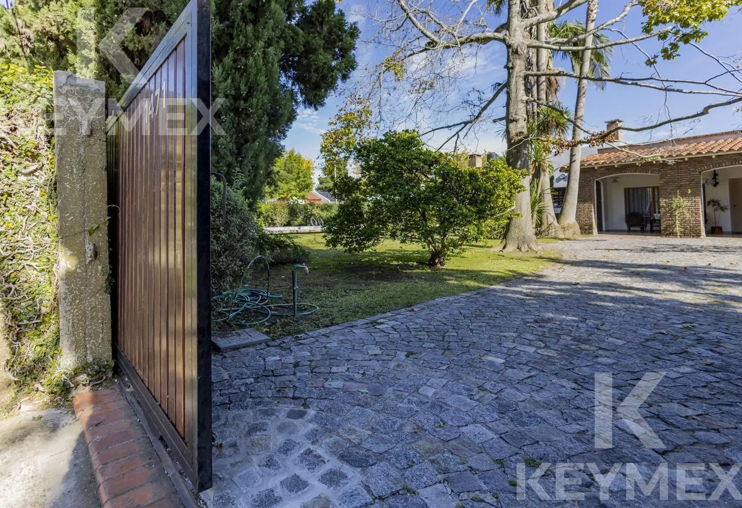 Venta Terreno en City Bell en 467 esq 21 5