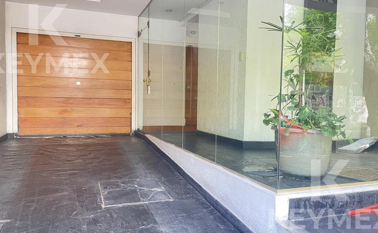 Departamento en venta | 2 dormitorios | 2 baños | 4 cocheras | deposito | La Plata 5