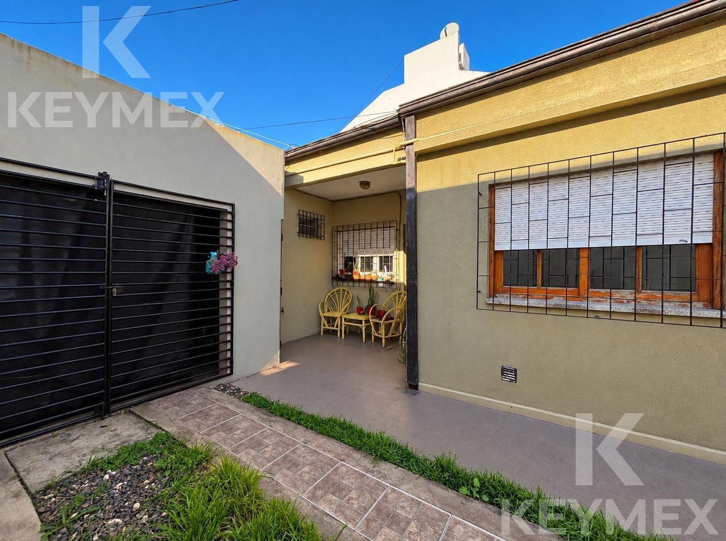 Foto de Casa 3 dormitorios con cochera en venta - La Plata, imagen 1