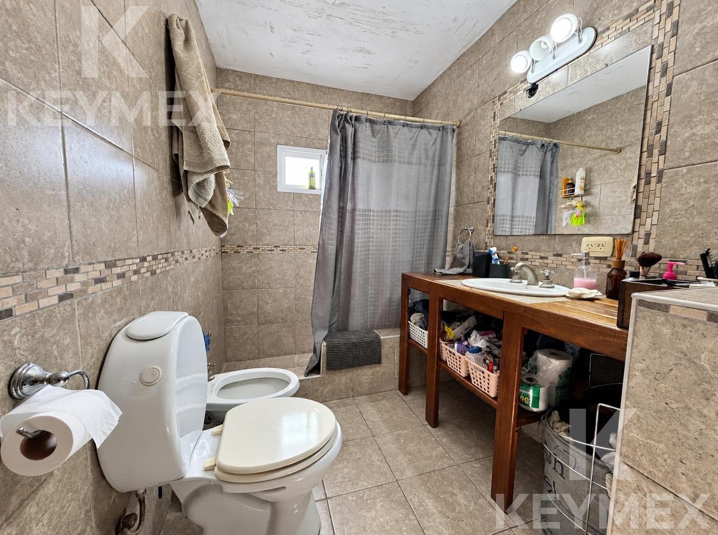 Foto de Casa 3 dormitorios con cochera en venta - La Plata, imagen 4